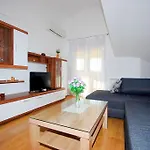 Apartment Istriensonne - Veruda Mit Grillterrasse *