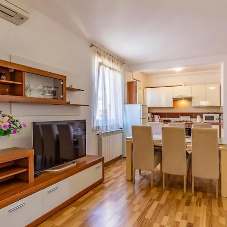 Istriensonne - Veruda Mit Grillterrasse Apartmán