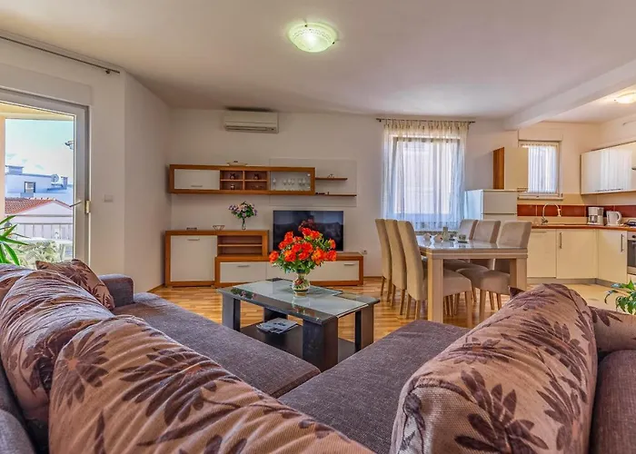 Apartment Istriensonne - Veruda Mit Grillterrasse Pula