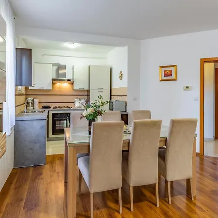 Istriensonne - Veruda Mit Grillterrasse * Pula