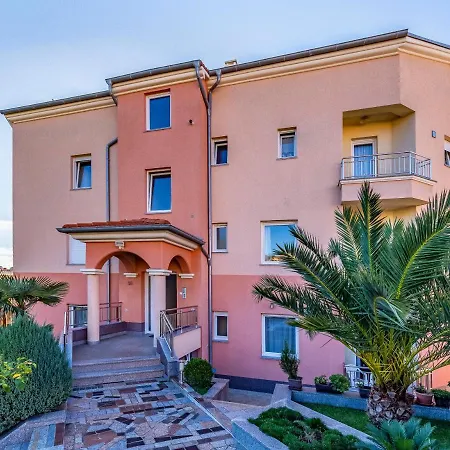 Istriensonne - Veruda Mit Grillterrasse Appartement *