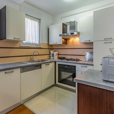 Istriensonne - Veruda Mit Grillterrasse Daire