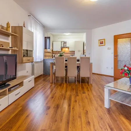 Istriensonne - Veruda Mit Grillterrasse * Pula