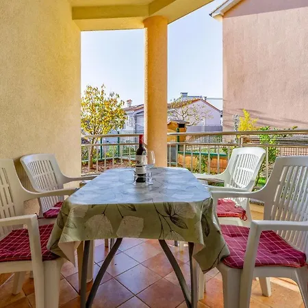 Apartment Istriensonne - Veruda Mit Grillterrasse *