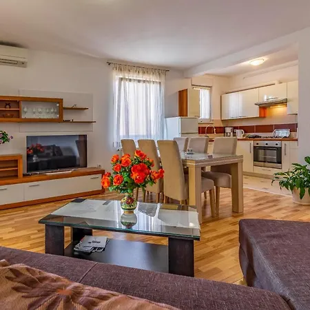 Istriensonne - Veruda Mit Grillterrasse Daire *