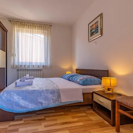 Istriensonne - Veruda Mit Grillterrasse Apartment *