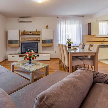 Istriensonne - Veruda Mit Grillterrasse 普拉