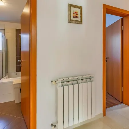 Appartement Istriensonne - Veruda Mit Grillterrasse *