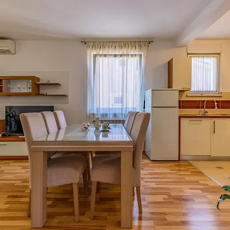 Istriensonne - Veruda Mit Grillterrasse Daire Pula