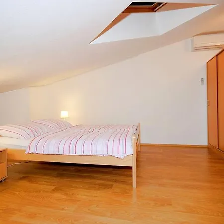 Appartement Istriensonne - Veruda Mit Grillterrasse Pula