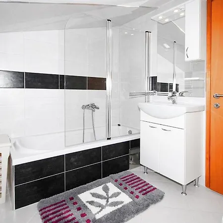 Istriensonne - Veruda Mit Grillterrasse Daire