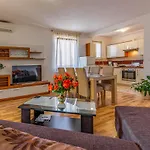 Istriensonne - Veruda Mit Grillterrasse Apartman *